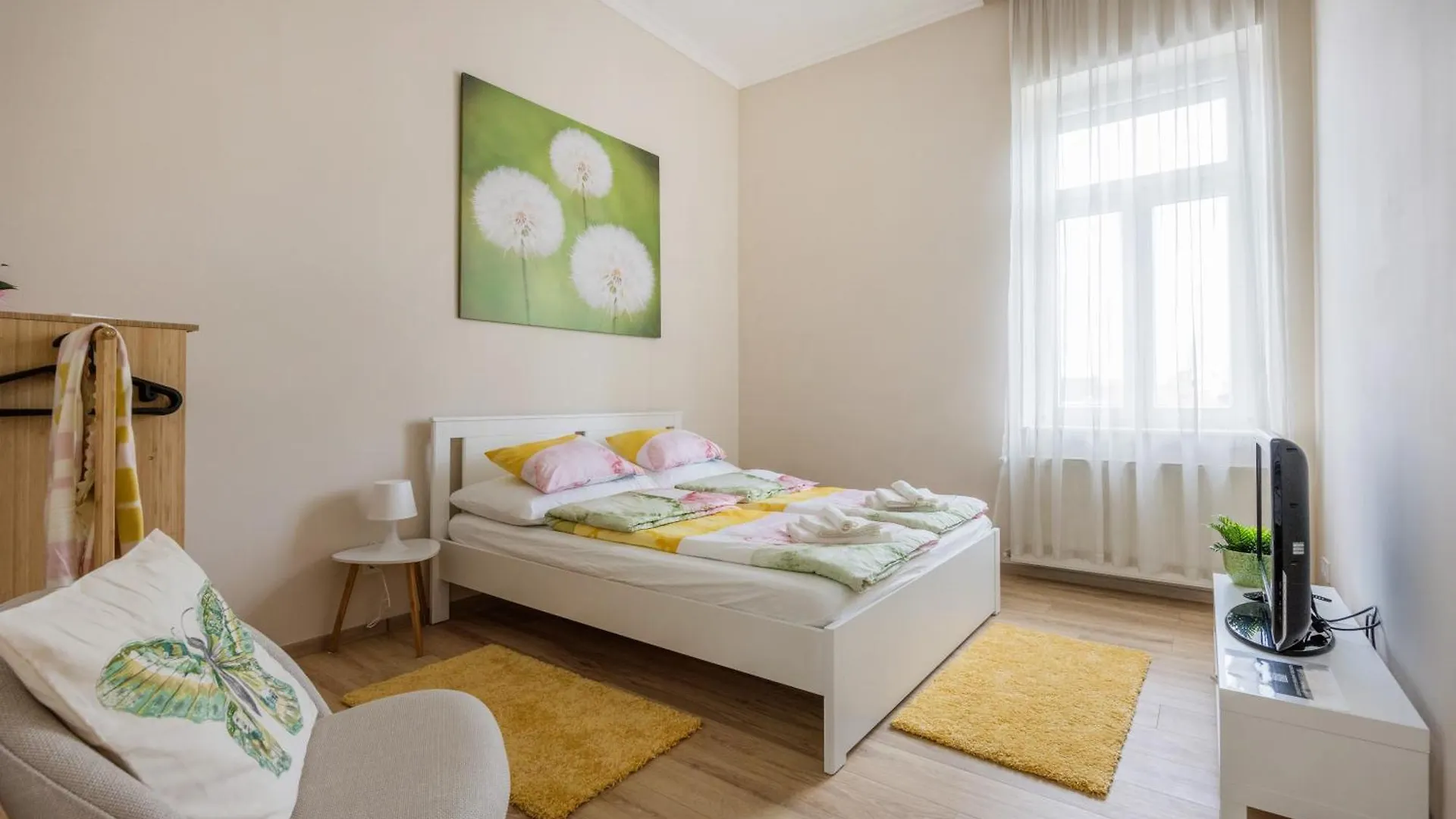 Spacious Apartment With 2 Bedrooms In Buda 2A Budapeşte Macaristan