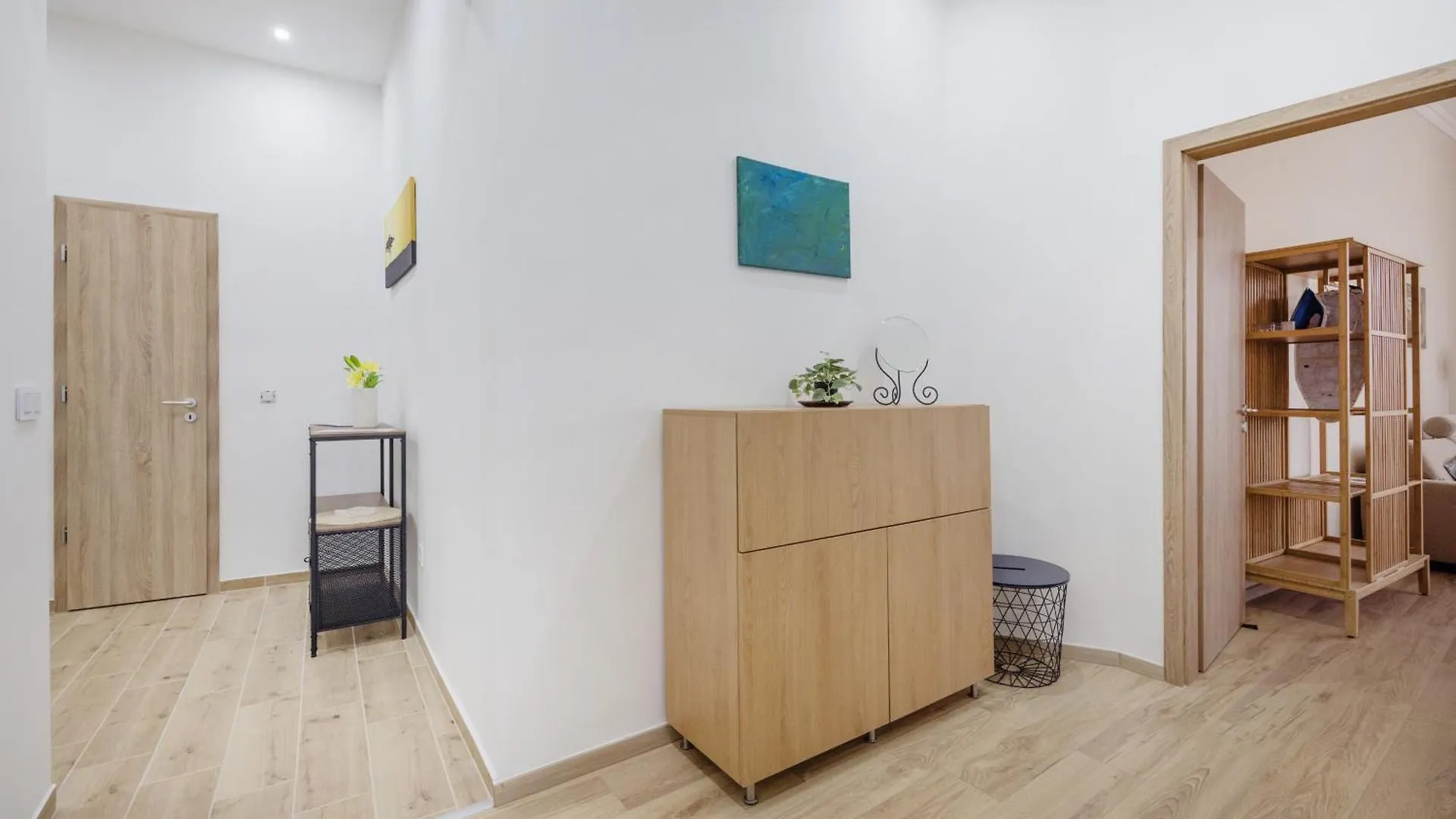 Spacious Apartment With 2 Bedrooms In Buda 2A Budapeşte 0*,  Macaristan